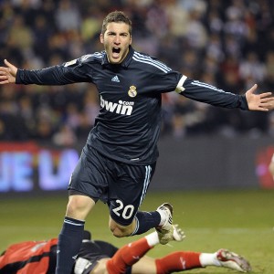 爱游戏娱乐平台-《Dota 2“逆转之夜”赛事，奇迹不断刷新纪录》，dota2 逆风