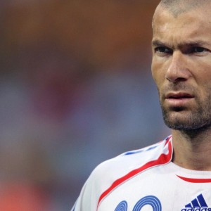 爱游戏官方-“史上最强防守：联盟顶级防守战术揭秘”，联盟最佳防守