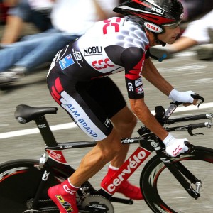 爱游戏官方-《【幕后揭秘】职业选手的日常训练如何科学提升？》，职业选手是怎样训练的