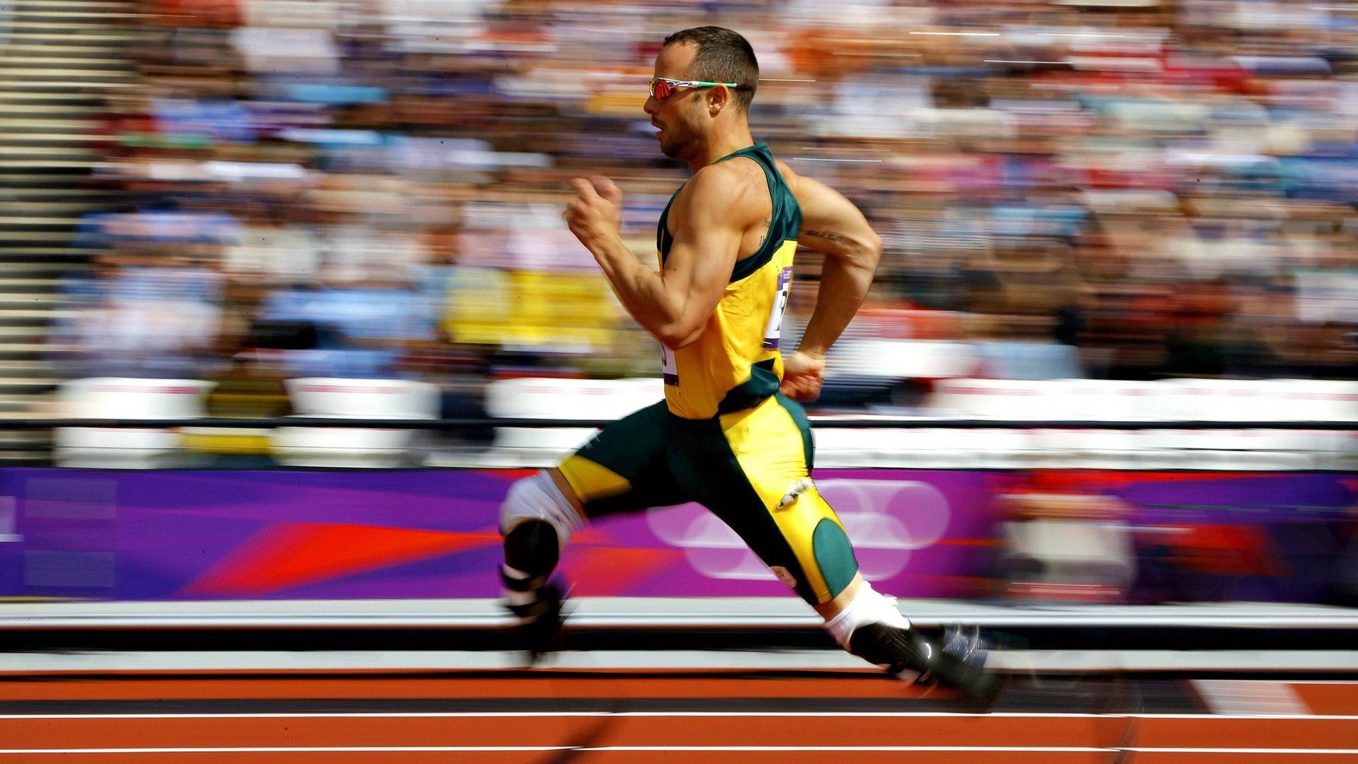 《【幕后揭秘】职业选手的日常训练如何科学提升？》，职业选手是怎样训练的